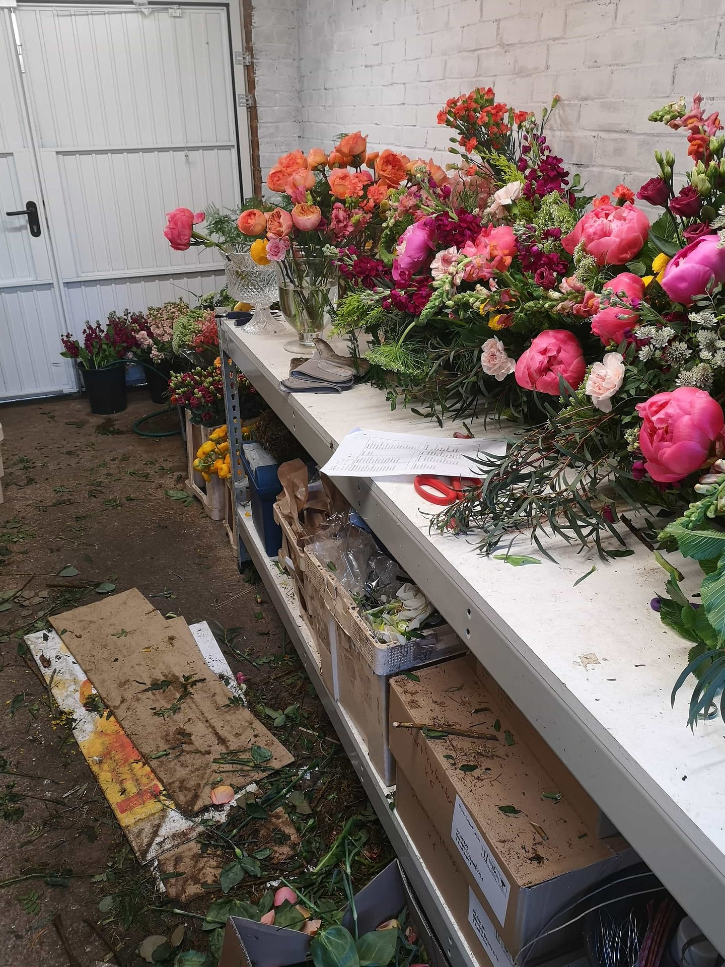 wedding florist workshop behind the scenes